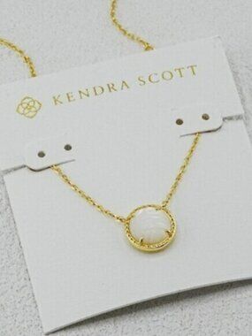🎁Kendra Scott Volleyball Gold Short Pendant Necklace
